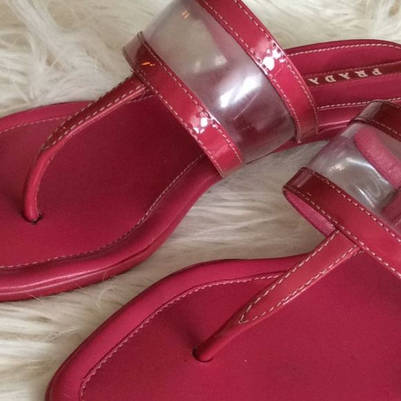 💞PRADA💞patent leather flip flops - Picture 15 of 16